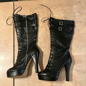 Women’s Black Heeled Lace-Up Boots